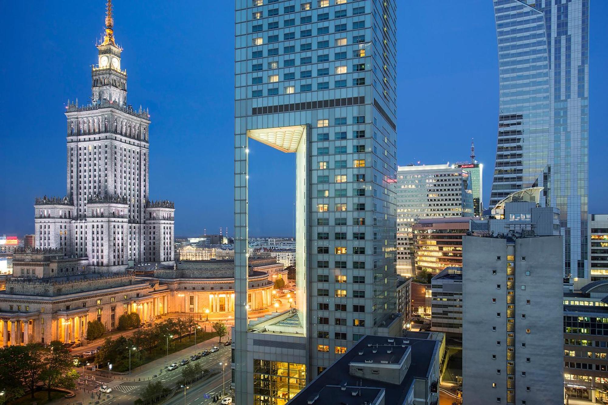 Lumina Apartment With Parking Near Muzeum Powstania Warsaw Exterior photo